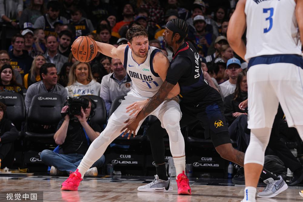 由于他的缺 由于他的缺