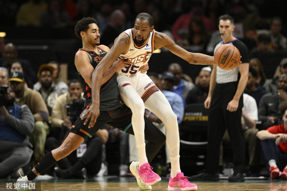 仅拉近了中 仅拉近了中